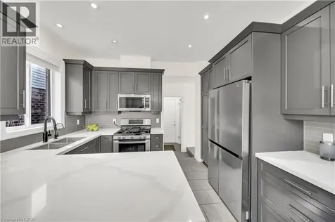 433 Twinleaf Street Waterloo ON N2V 0B5