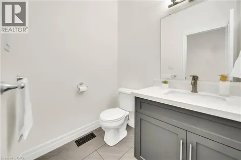433 Twinleaf Street Waterloo ON N2V 0B5