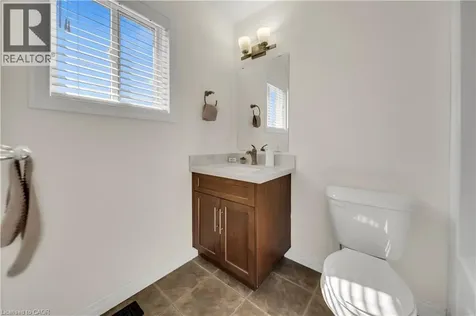 433 Twinleaf Street Waterloo ON N2V 0B5