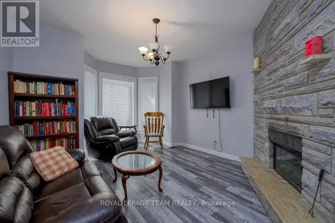 422 Donald B Munro Drive Ottawa ON K0A 1L0