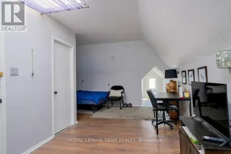 422 Donald B Munro Drive Ottawa ON K0A 1L0