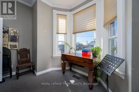 422 Donald B Munro Drive Ottawa ON K0A 1L0