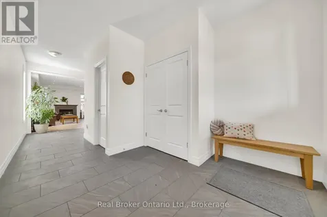 433 Twinleaf Street Waterloo ON N2V 0B5