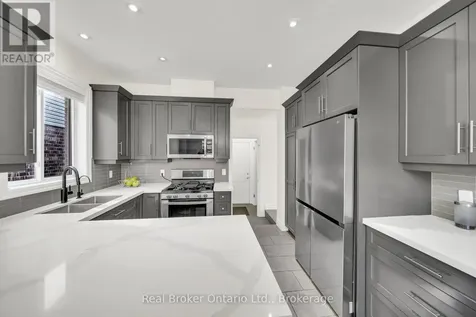 433 Twinleaf Street Waterloo ON N2V 0B5