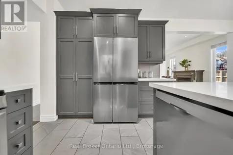 433 Twinleaf Street Waterloo ON N2V 0B5