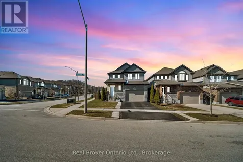 433 Twinleaf Street Waterloo ON N2V 0B5