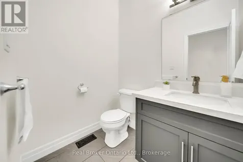 433 Twinleaf Street Waterloo ON N2V 0B5