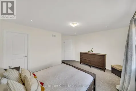 433 Twinleaf Street Waterloo ON N2V 0B5