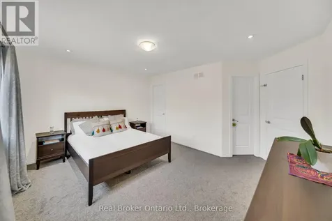 433 Twinleaf Street Waterloo ON N2V 0B5