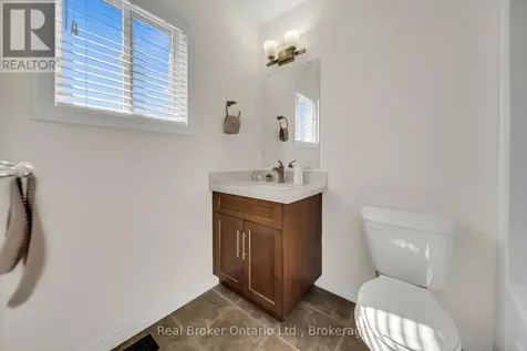 433 Twinleaf Street Waterloo ON N2V 0B5