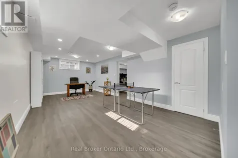 433 Twinleaf Street Waterloo ON N2V 0B5