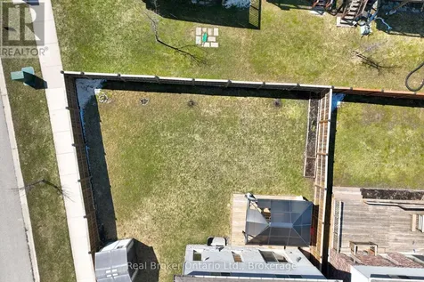 433 Twinleaf Street Waterloo ON N2V 0B5