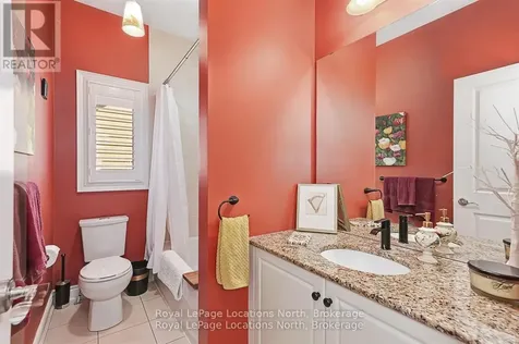 35 Sandy Coast Crescent Wasaga Beach ON L9Z 2L2