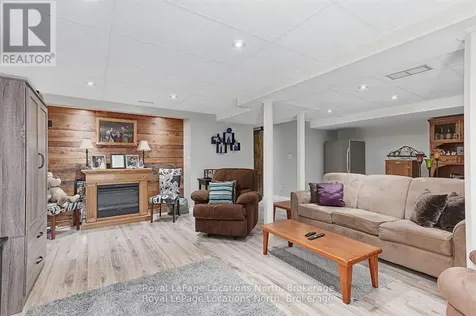 35 Sandy Coast Crescent Wasaga Beach ON L9Z 2L2