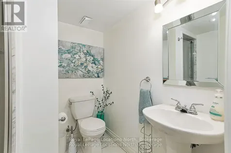 35 Sandy Coast Crescent Wasaga Beach ON L9Z 2L2