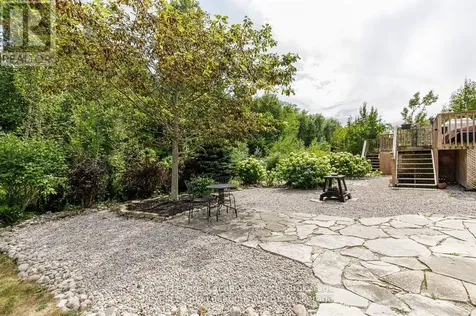 35 Sandy Coast Crescent Wasaga Beach ON L9Z 2L2
