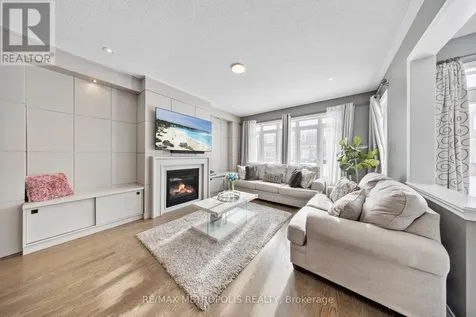 118 Lorne Thomas Place New Tecumseth ON L9R 0V8