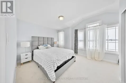 118 Lorne Thomas Place New Tecumseth ON L9R 0V8