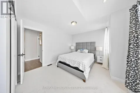 118 Lorne Thomas Place New Tecumseth ON L9R 0V8