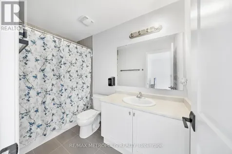 118 Lorne Thomas Place New Tecumseth ON L9R 0V8