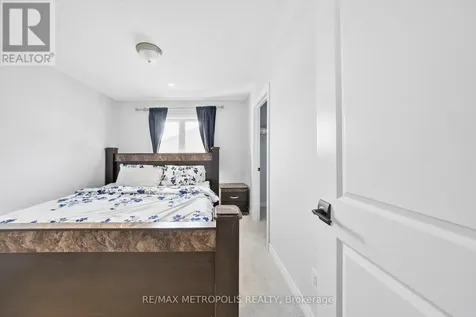118 Lorne Thomas Place New Tecumseth ON L9R 0V8