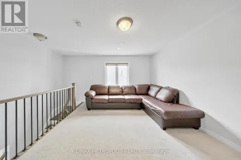118 Lorne Thomas Place New Tecumseth ON L9R 0V8