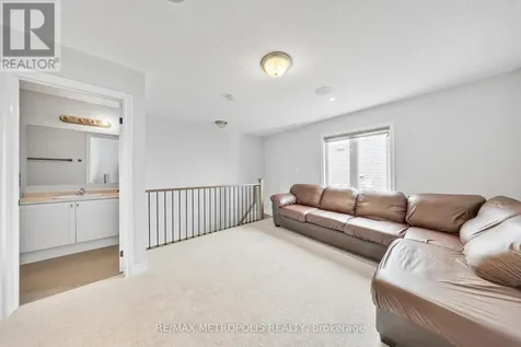 118 Lorne Thomas Place New Tecumseth ON L9R 0V8