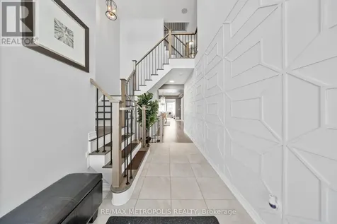 118 Lorne Thomas Place New Tecumseth ON L9R 0V8