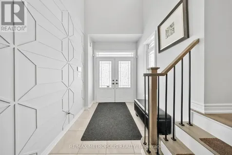 118 Lorne Thomas Place New Tecumseth ON L9R 0V8