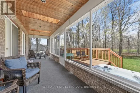 8 Tudor Circle Rideau Lakes ON K0G 1L0