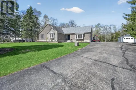 8 Tudor Circle Rideau Lakes ON K0G 1L0