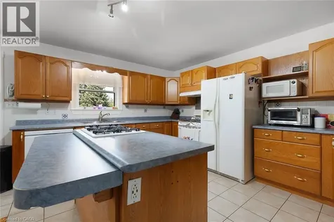6 Scott Street Delhi ON N4B 1A2