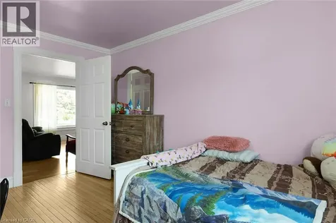 6 Scott Street Delhi ON N4B 1A2