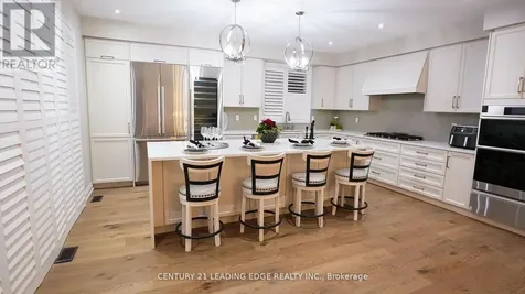 34 Huggins Drive Whitby ON L1P 0N4