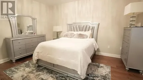 34 Huggins Drive Whitby ON L1P 0N4
