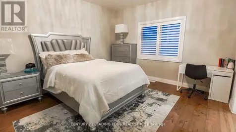 34 Huggins Drive Whitby ON L1P 0N4