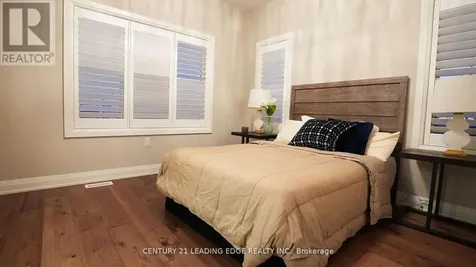 34 Huggins Drive Whitby ON L1P 0N4
