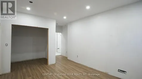 34 Huggins Drive Whitby ON L1P 0N4