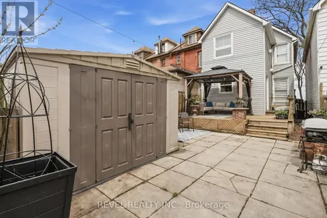 14 Mars Avenue Hamilton (industrial Sector) ON L8L 3V8