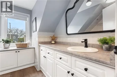 769 Scottsdale Drive Guelph ON N1G 3N7