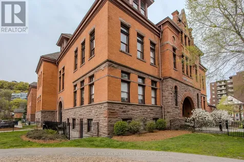 200 Stinson Street Hamilton (stinson) ON L8N 4J5