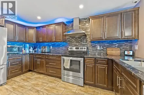 75 Riverside Drive East Windsor ON N9A 4C4