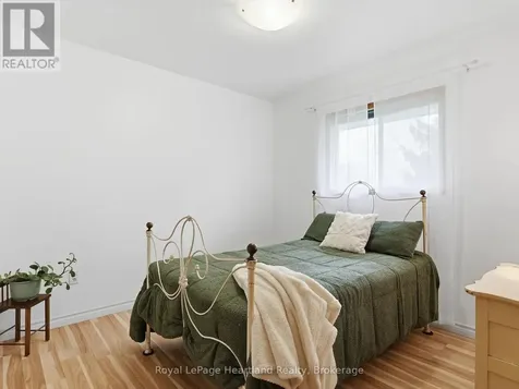 21 Brown Street South Minto ON N0G 1M0
