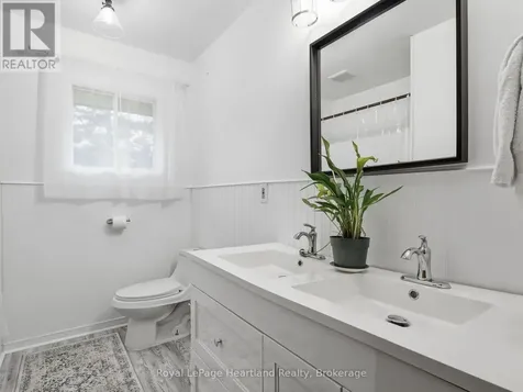 21 Brown Street South Minto ON N0G 1M0