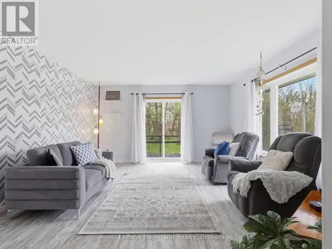 21 Brown Street South Minto ON N0G 1M0