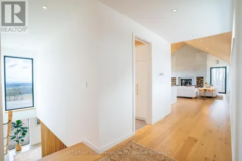 58 Sydenham Trail West Clearview ON L0M 1H0