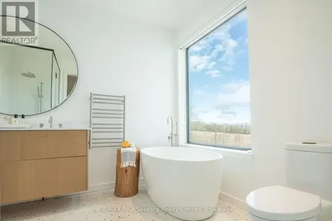 58 Sydenham Trail West Clearview ON L0M 1H0