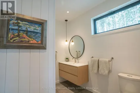 58 Sydenham Trail West Clearview ON L0M 1H0
