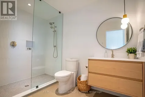 58 Sydenham Trail West Clearview ON L0M 1H0