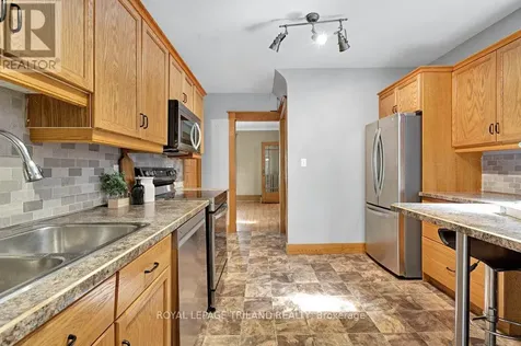 46 Rosebery Place St. Thomas ON N5R 2H7